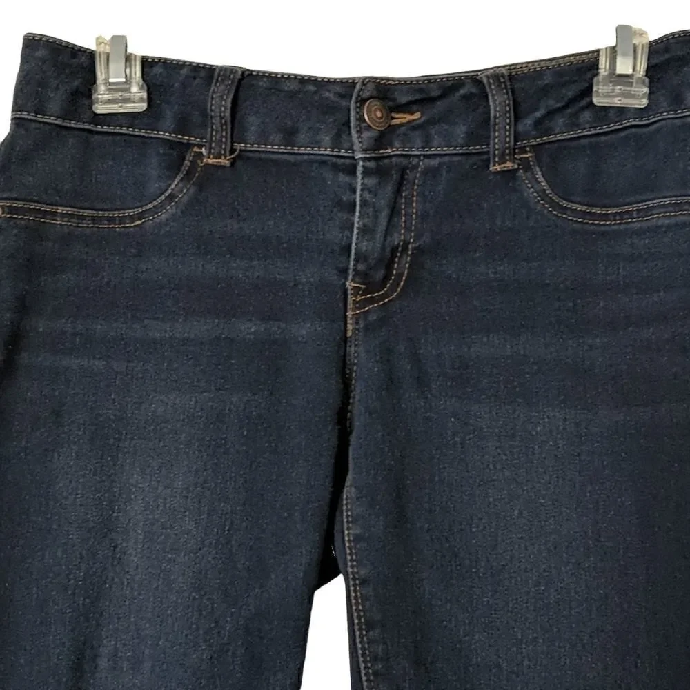 PEOPLE NEED KINDNESS LADIES SIZE 5  SKINNY JEANS